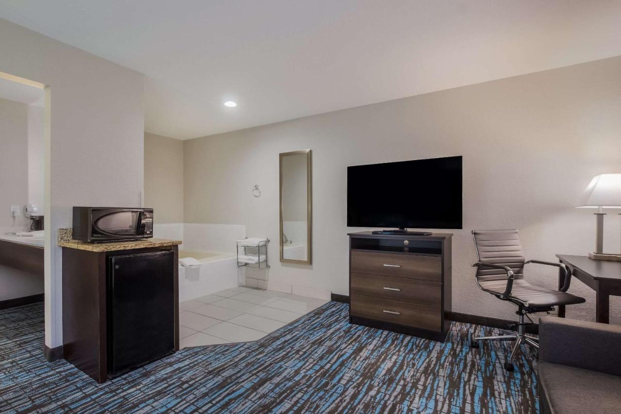 Clarion Pointe Harrodsburg-Danville Eksteriør billede